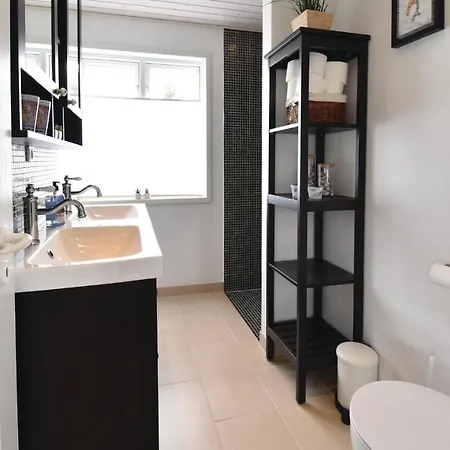 Three-bedroom In 뉘보르