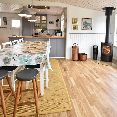 Holiday home Awesome In With Wifi